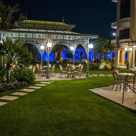 Kristall E Giardini Dell'eden Hotel 3*